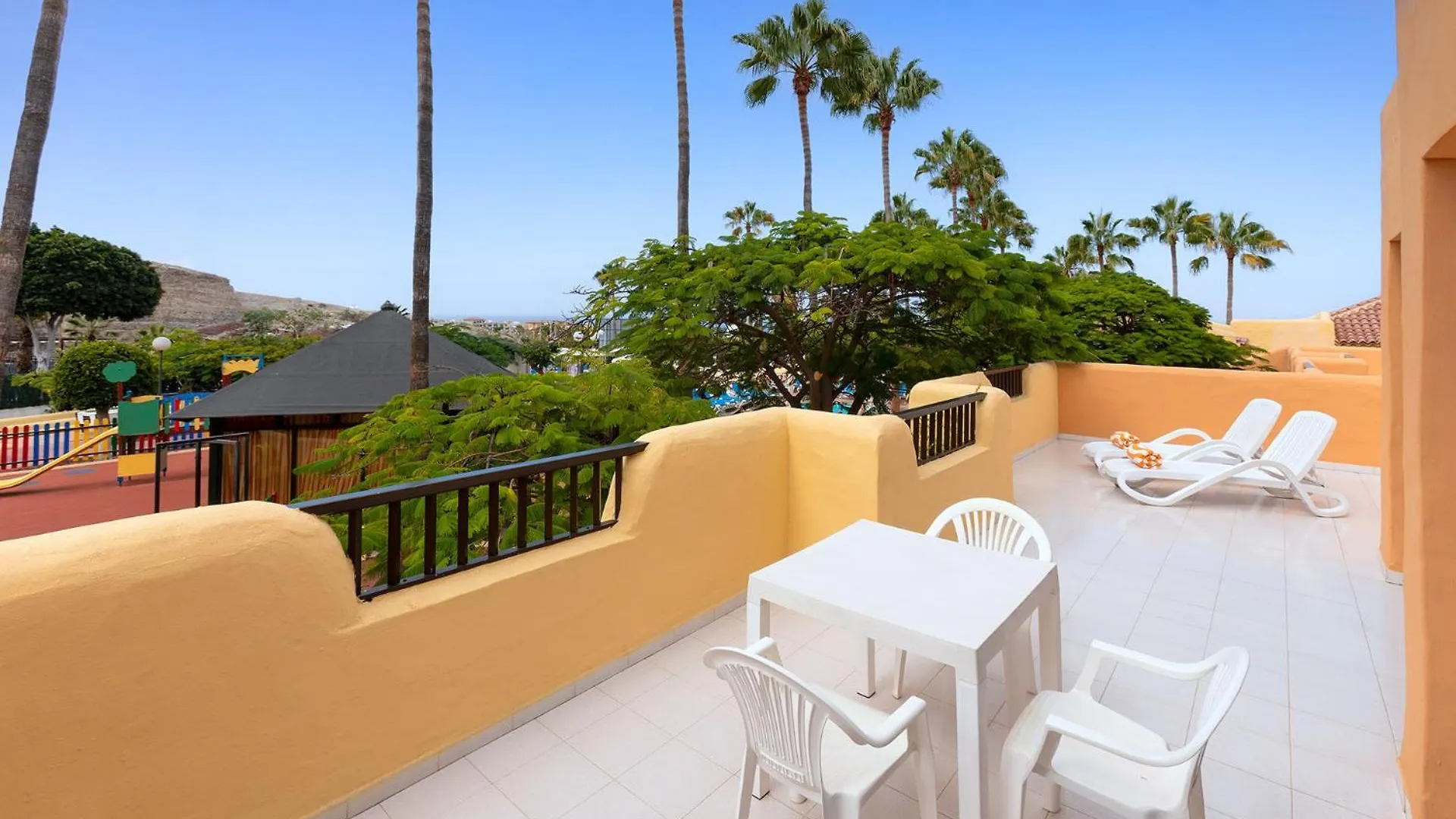 Tagoro Family & Fun Costa Adeje Otel 4*,  İspanya